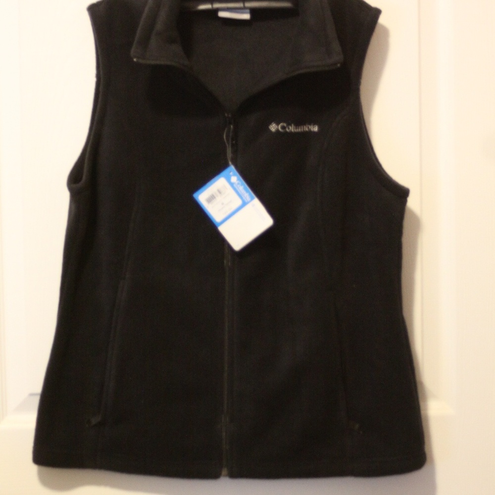 Columbia Black Vest (NEW) (Size Medium)